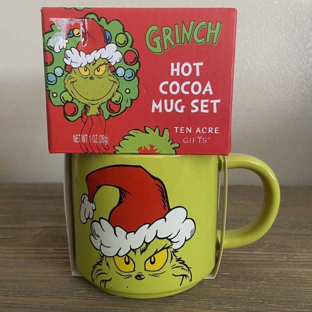 GRINCH HOT COCOA MUG SET**SHIPS FEDEX**